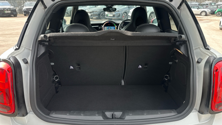 MINI Hatchback 2.0 John Cooper Works Premium 3dr Auto Petrol Hatchback